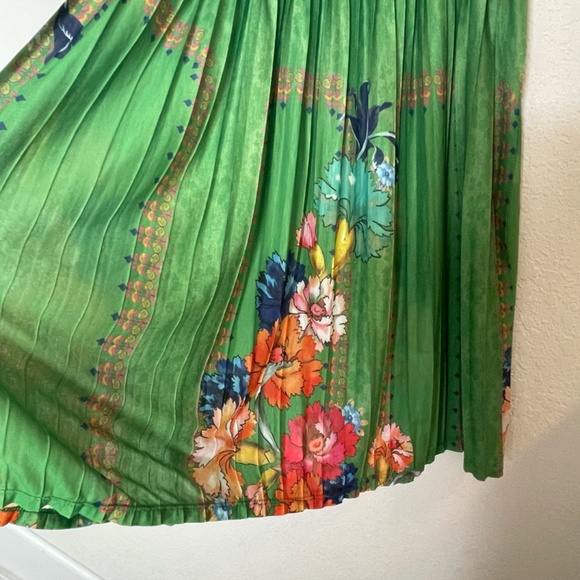 Farm Rio Floral Pleated Midi Skirt Size M Green Lightweight Side Zip Semi Sheer - Picture 2 of 9